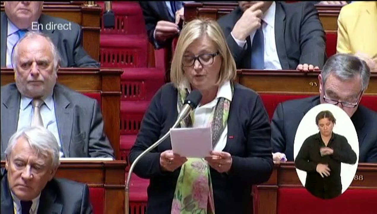 Pédophilie à l'école : vifs échanges entre Manuel Valls et des députées UMP à l'Assemblée