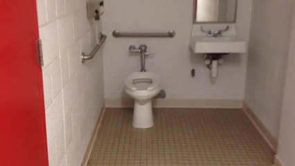 (Spring Break 2015) BTR Short- 2003 Crane Hymont Toilet