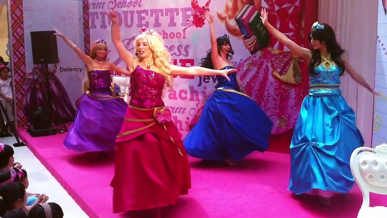 Barbie "We Rule this School"
