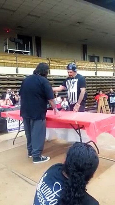 SLAP FIGHTING