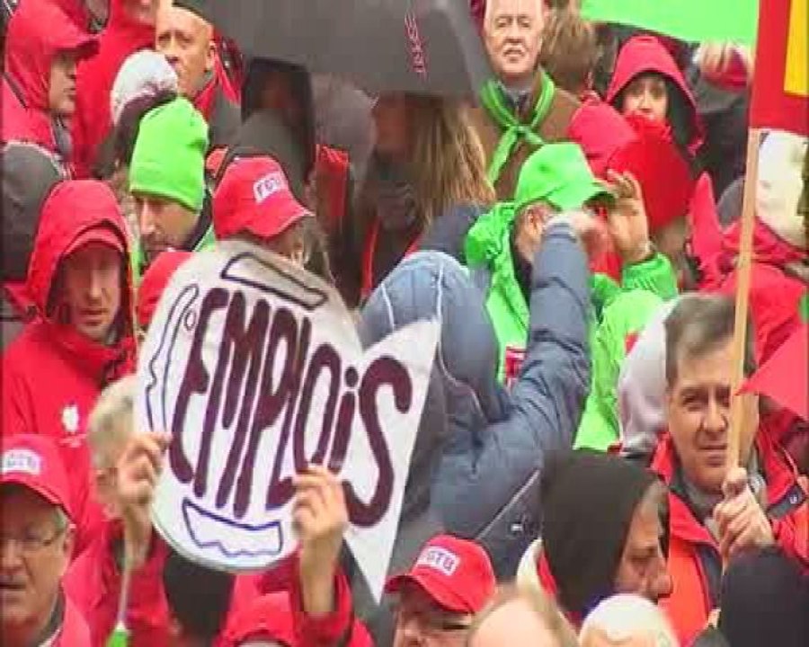 Des milliers de manifestants à Charleroi, Liège, Namur