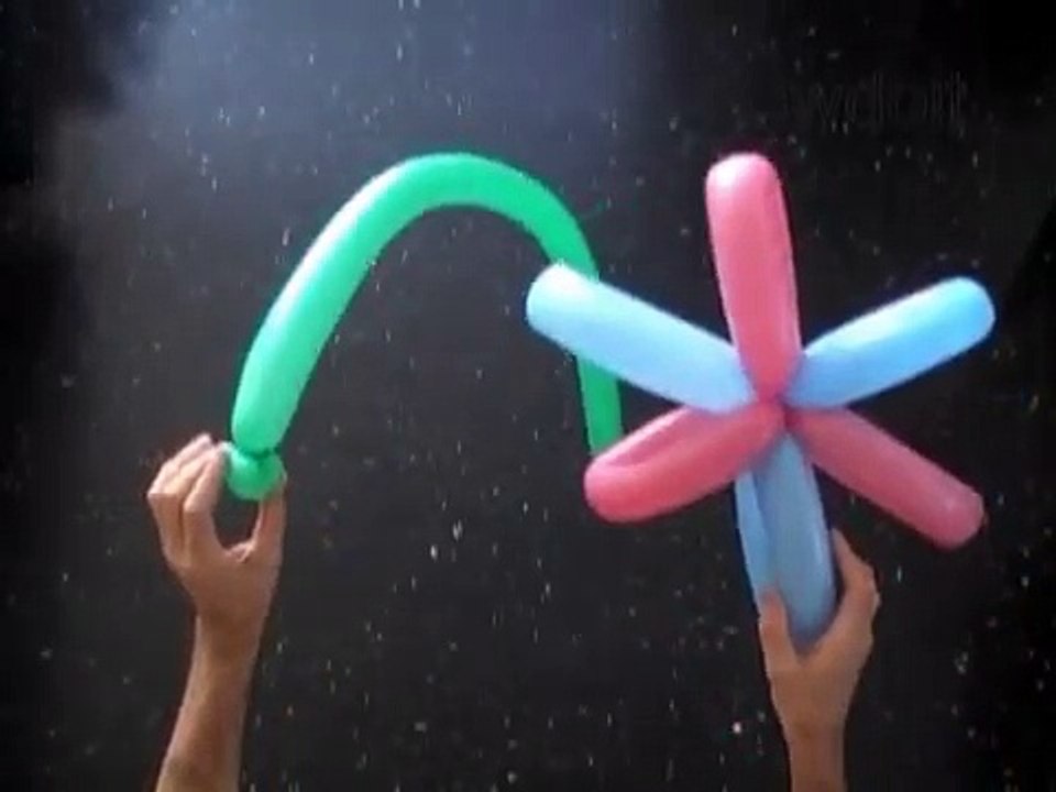 Woven balloon flower. How to make woven balloon flower. Flower balloon twisting