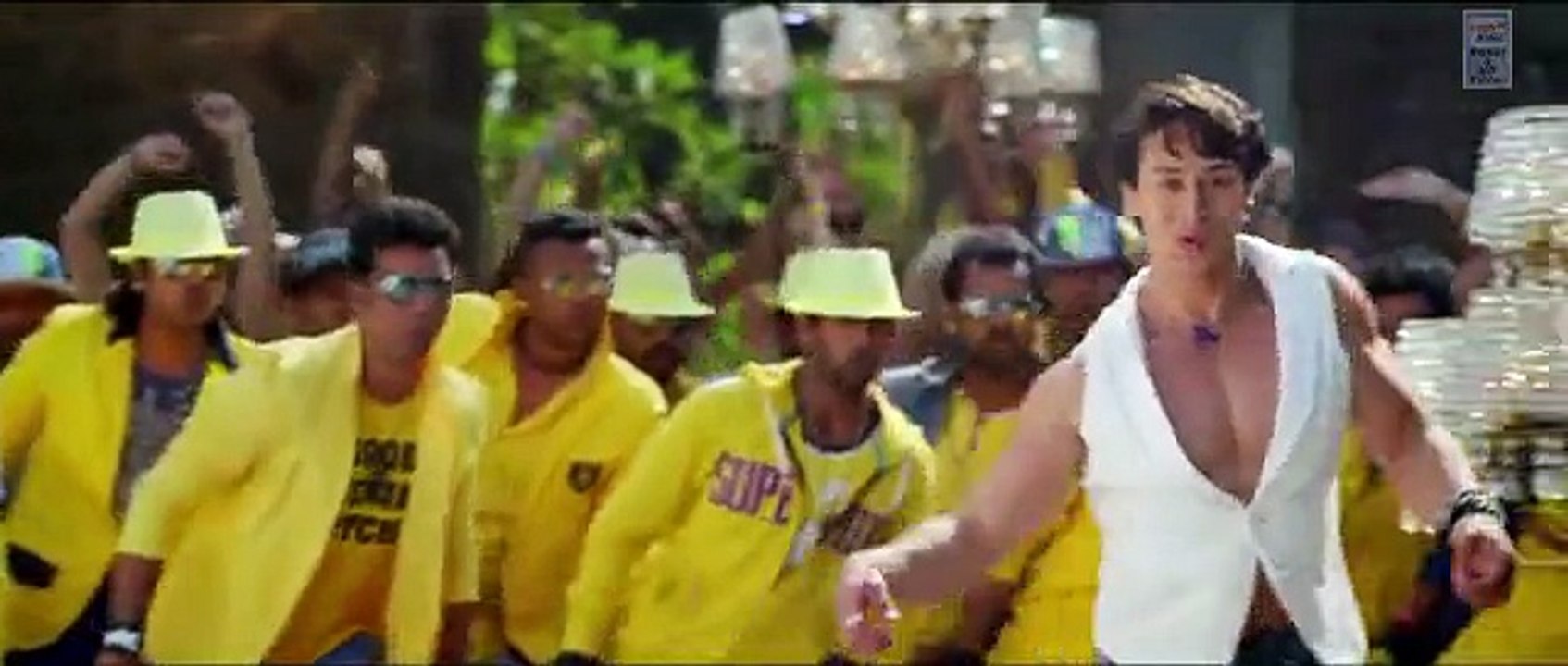 Whistle Baja (Full Video) Heropanti ft. Tiger shroff & kriti sanon - Manj & Nindy Kaur Feat Raftaar - Full HD 2014 - Vid