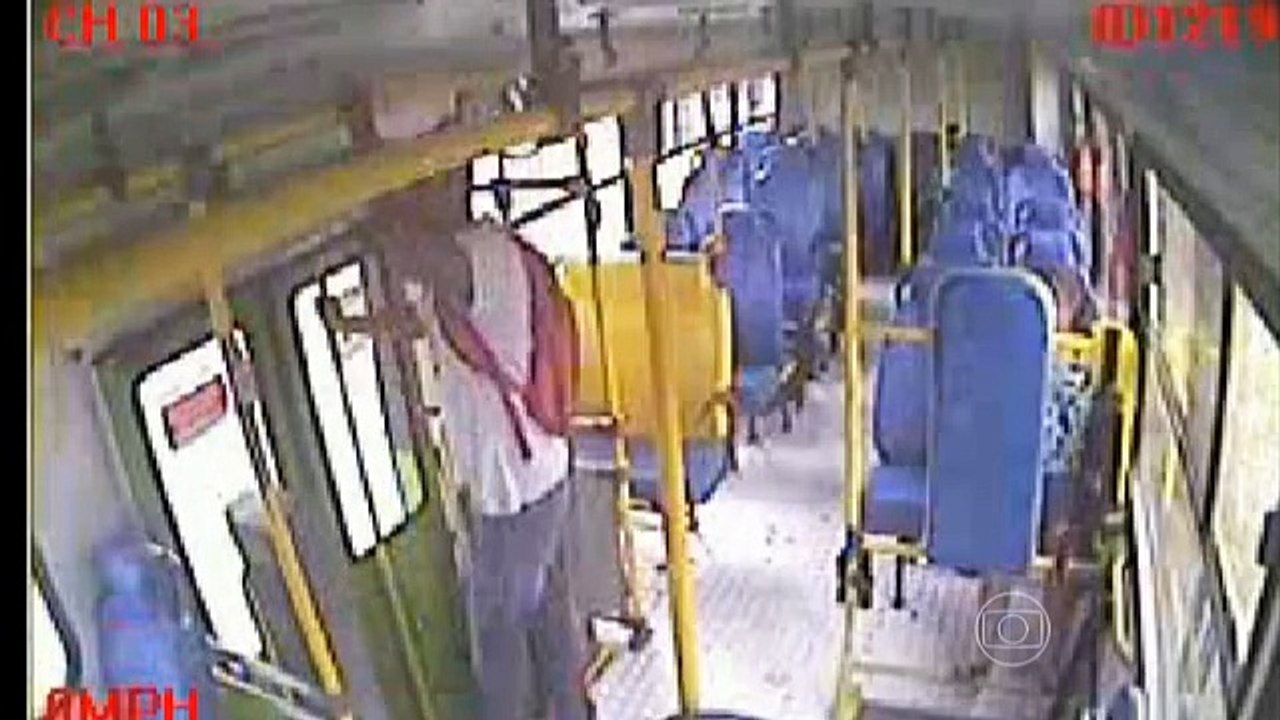 Jornal Hoje 1/3 - 0104