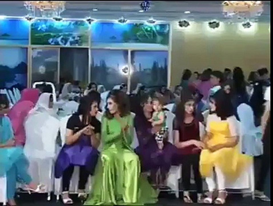 afghan party dance