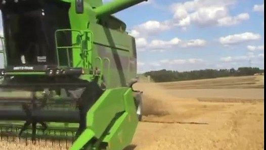 Deutz Fahr 7535 & 7545 RTS Combine harvester - video dailymotion
