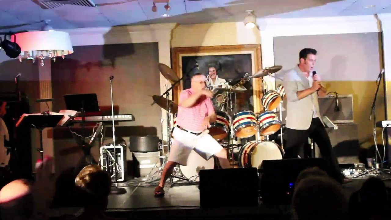 Franz Goovaerts sings Sweet Caroline with Henry Tallent Elvis Week 2013 video