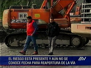 Continúan trabajos en la vía Alóag- Santo Domingo