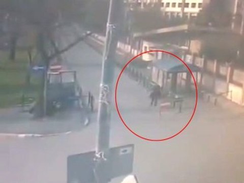 İşte Emniyete Saldıran Teröristin Vurulma anı