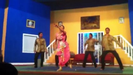 Chati Che Pher Madani By Saima Khan_(360p)