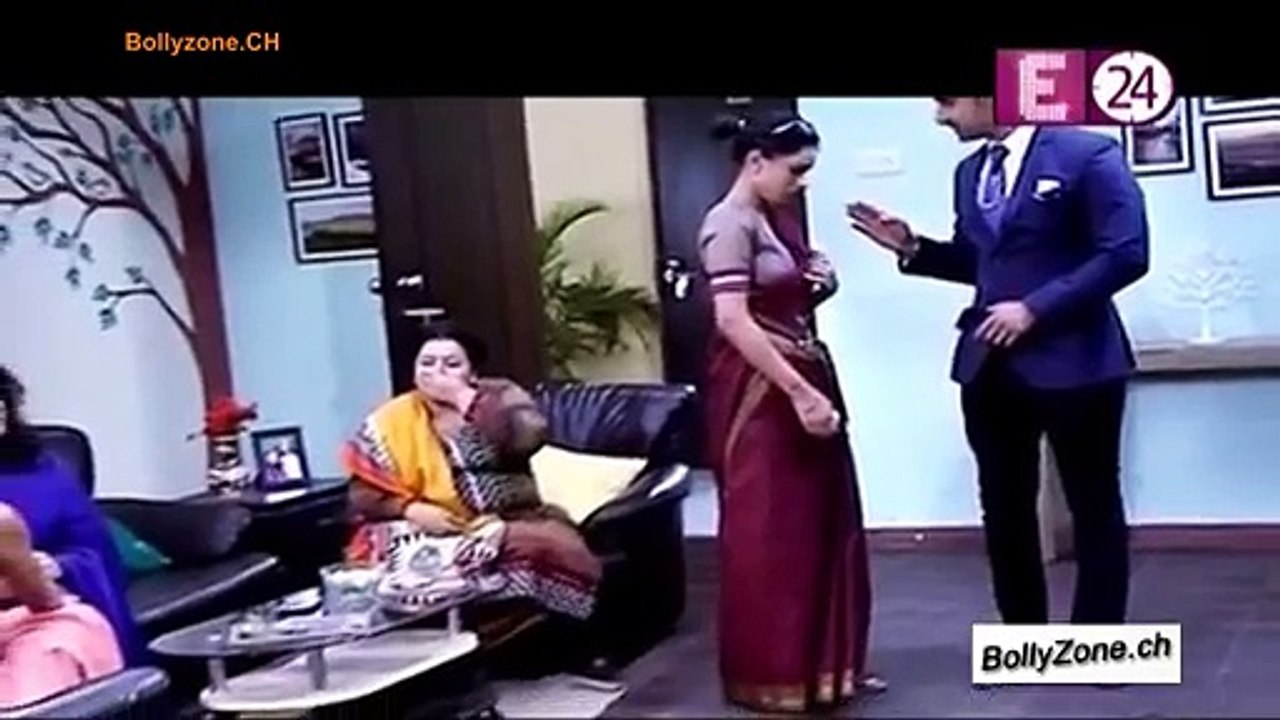 Roshni Bani Naukrani!! - Jamai Raja - 2nd March 2015