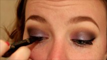 Maquillage violet iridescent spécial yeux verts et yeux bleus avec Urban Decay