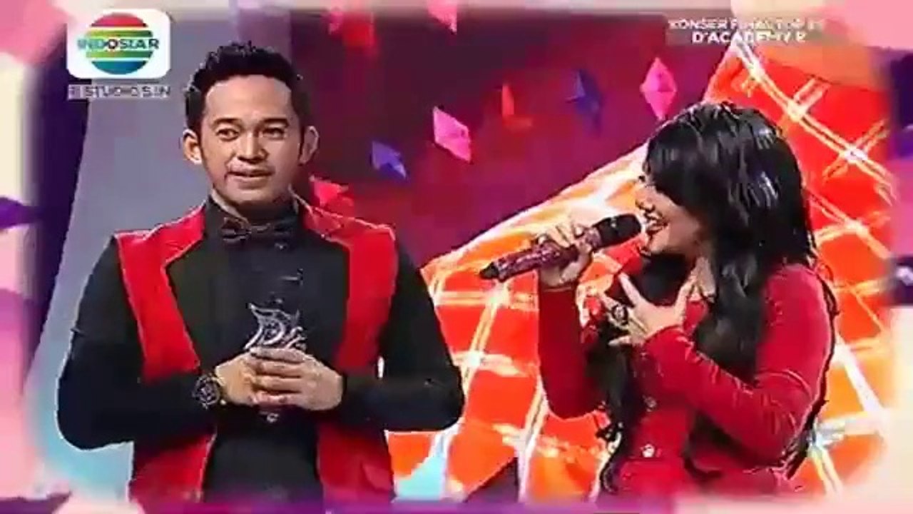 Diky Ungaran feat Lena 'Rondho Kempling' @ Konser Final 25 Besar Group 2