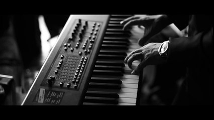 เรารักกันน้อยลงเเล้วใช่มั้ย - Lipta feat. Peach The 38 Years Ago[Official Lyrics Video]