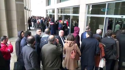 İstanbul Adliyesi’nde arama kuyruğu