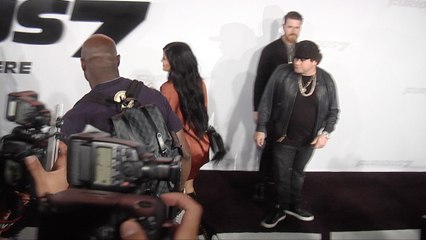 Kylie Jenner Avoids Posing for Photogs "Furious 7" Los Angeles Premiere