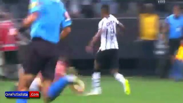 Paolo Guerrero anotó hat-trick en triunfo de Corinthians