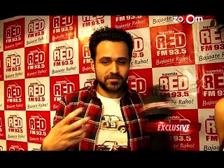 Emraan Hashmi turns reporter for Amyra Dastur - Exclusive