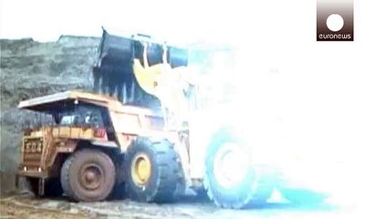 Iron ore price hits new low and trends lower in oversupplied market