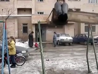 Amazing Girl - Doing awesome - Video Dailymotion