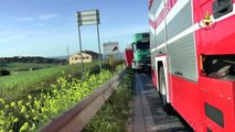 Ancona - Incidente di un autoarticolato, i vigli del fuoco intervengono (02.04.15)