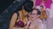 Nicki Minaj console un garçon contre ses seins