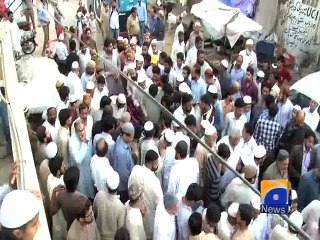 Скачать видео: Karachi: Student burnt by terrorists died in hospital-Geo Reports-02 Apr 2015