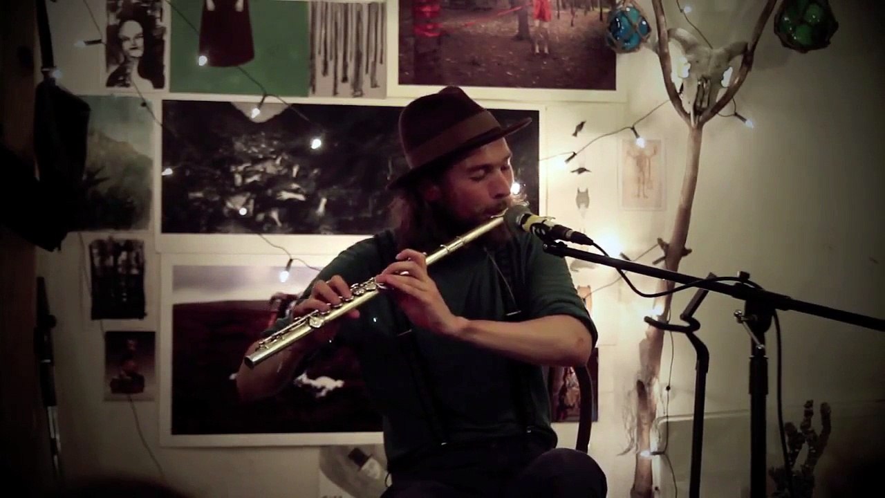 Bird Radio - Lanterns for Men ( Live at Hearing Voices 15 06 2013 )