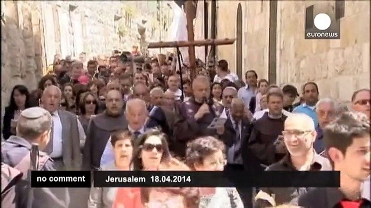Jerusalem - Hundreds gather for Easter service amid heightened security - no comment(1)
