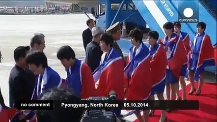 North Korea - crowds greet athletes returning from Asian Games - no comment