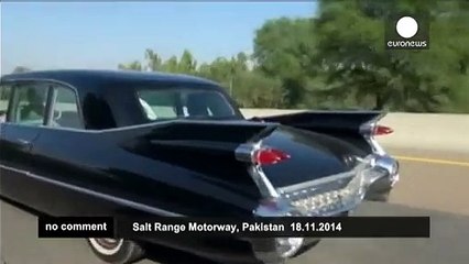 Pakistan - Vintage car rally - no comment