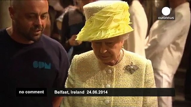 Queen visits Game of Thrones set - no comment