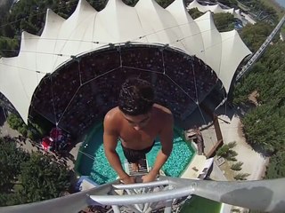 Cet homme va réaliser le plongeon le plus dangereux du monde !