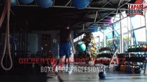 Zurdo Ramírez en Mazatlán Combat Club: Abdominales con balón suizo