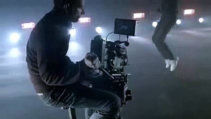 Cristiano Ronaldo dancing - CR7Footwear