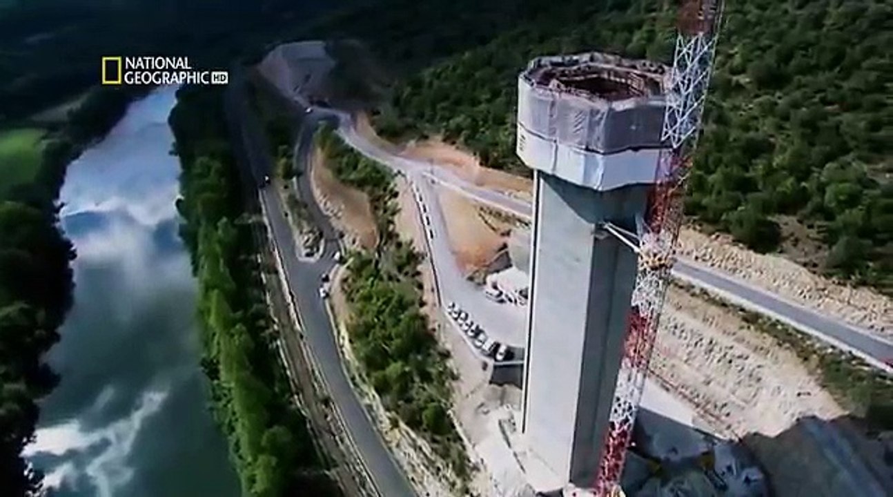SUPERESTRUCTURAS - El Puente Millau (National Geographic)