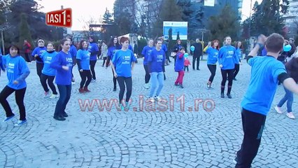 Light It Up Blue Iasi - Ziua de Constientizare a Autismului