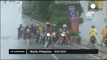 Typhoon Rammasun sweeps the Philippine capital of Manila - no comment