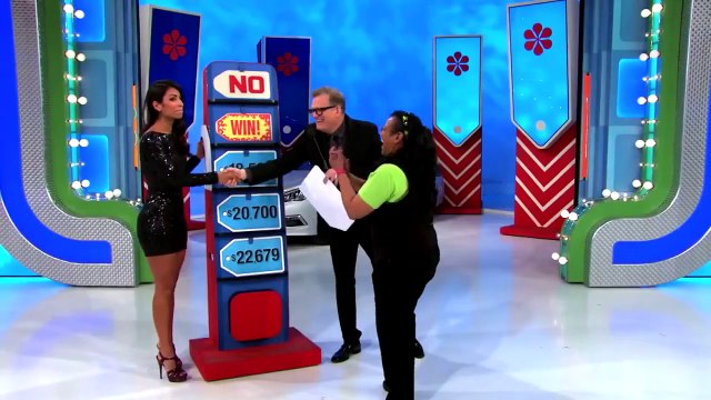 The Price Is Right FAIL : a Model Accidentally Gives Away A Car