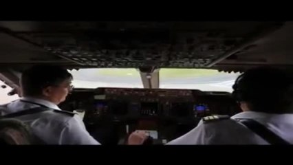 Yolcu Hostesi Yumrukladı, Uçak Roma'ya Zorunlu İniş Yaptı...