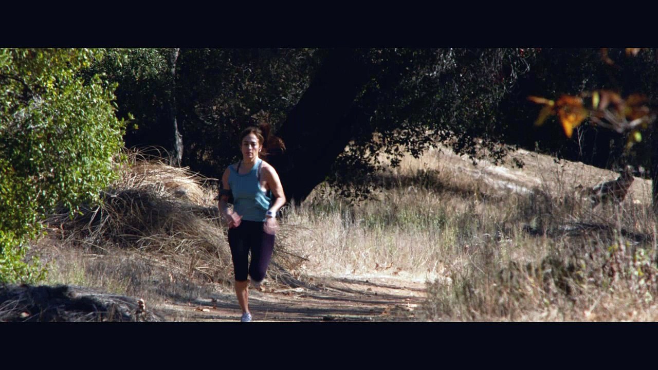 UN VOISIN TROP PARFAIT - Bande-annonce VO