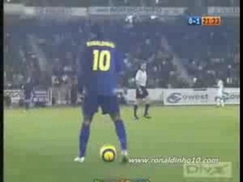 Ronaldinho & Cristiano Ronaldo FREESTYLE