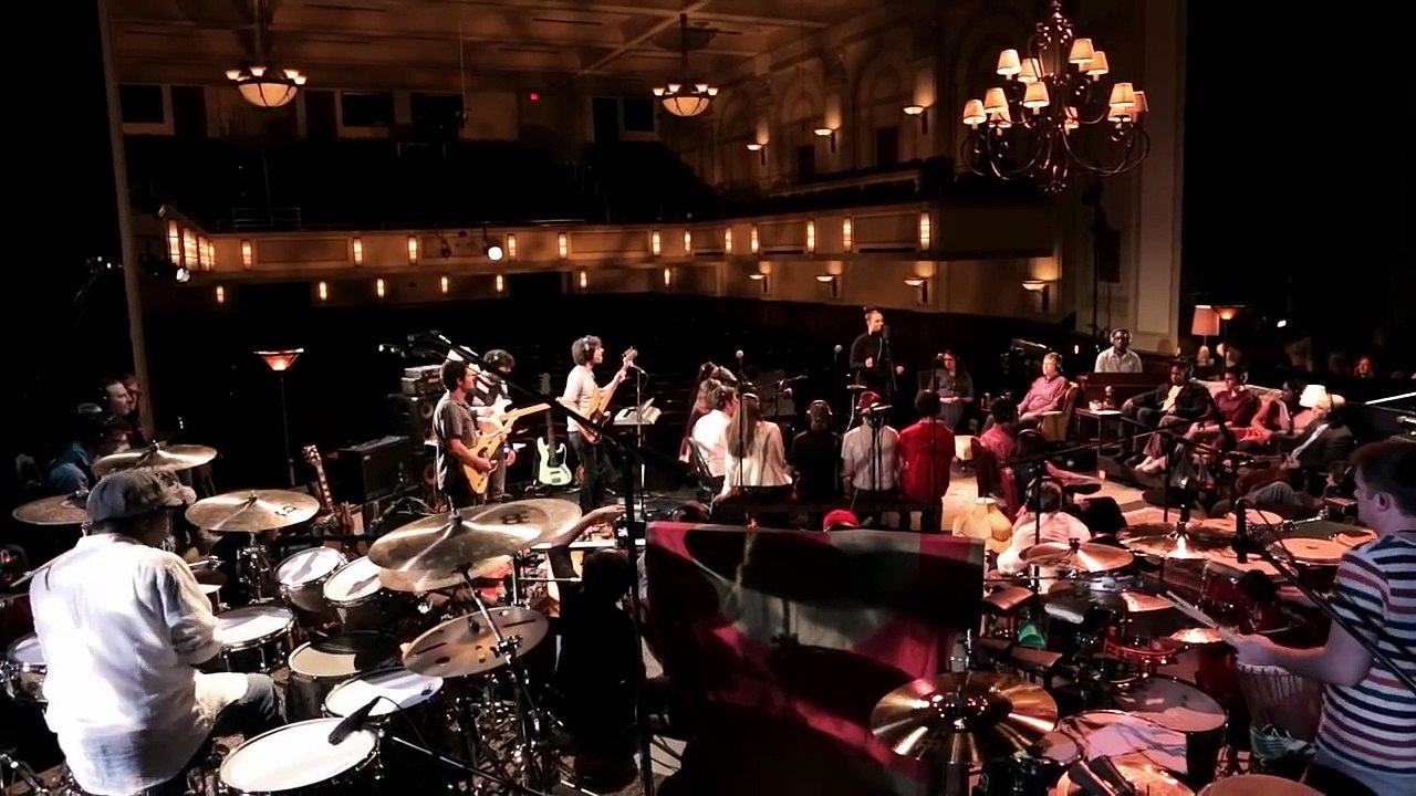 Snarky Puppy feat. Shayna Steele - Gone Under (Family Dinner - Volume One)