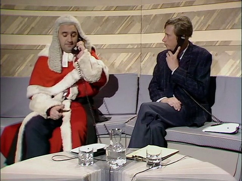 Alexei Sayle's Stuff S01E03