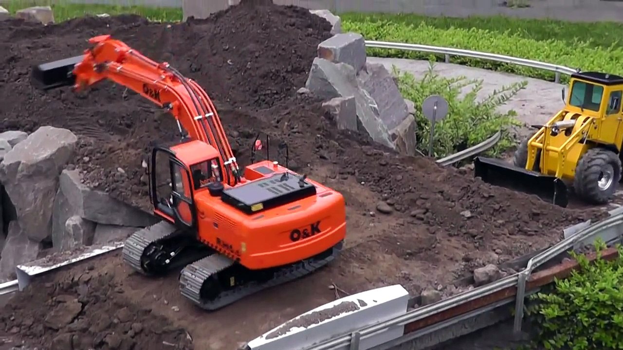 RC EXCAVATOR O&K RH 6,DAMITZ EXCAVATOR, BIG RC CONSTRUCTION SIDE