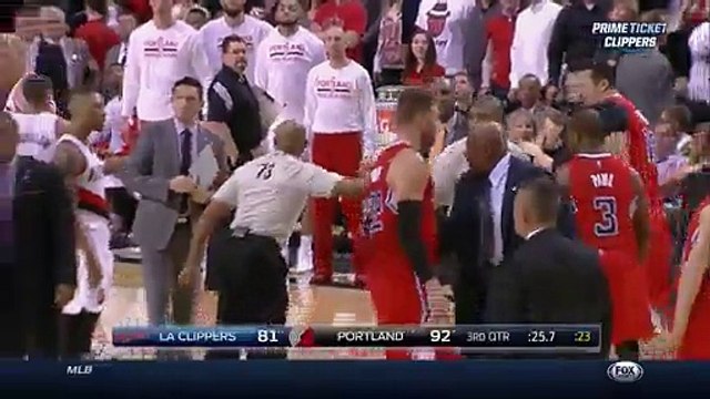 Chris Kaman éclate Chris Paul et LaMarcus Aldridge éclate Glen Davis