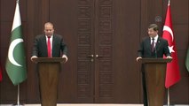 Başbakan Davutoğlu ile Pakistanlı Mevkidaşı Ortak Basın Toplantısı Düzenledi (3)