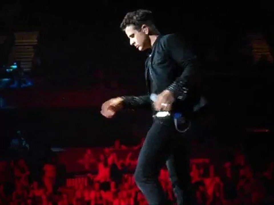 Joe McIntyre (NKOTB) singing Faith