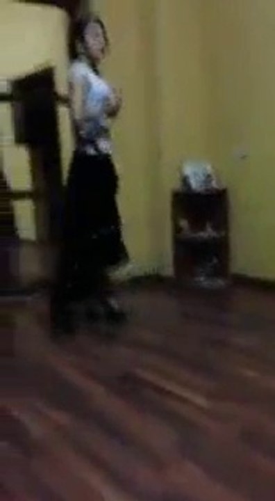 Hot Arabic bally Dance by a girl