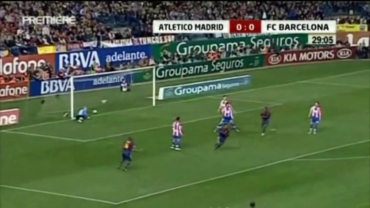 Ronaldinho's last goal for Barcelona was an amazing one (HD)